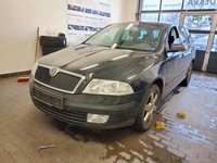 Вид спереди слева