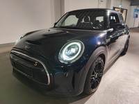 Pogled od napred levo