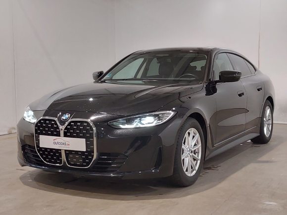 Вид спереди слева