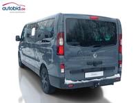 Вид сзади слева