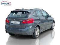 Skats no labās puses aizmugurē