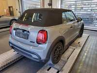 Pogled od pozadi desno