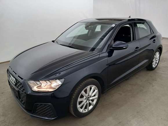 Pogled od napred levo