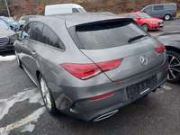 Pogled od pozadi levo