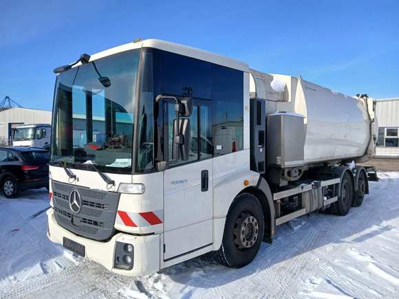 Náhled zpředu zleva