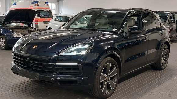 Pogled od napred levo