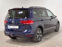 Pogled od pozadi desno