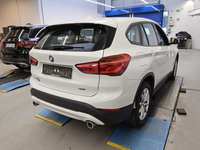 Widok z tyłu po stronie prawej