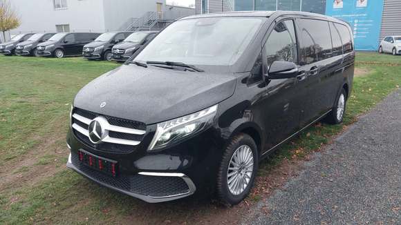 Вид спереди слева