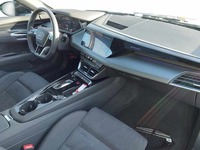 Вид на салон