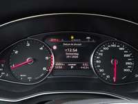 Вид на приборную панель