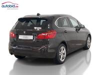 Pogled od pozadi desno