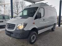 Вид спереди слева