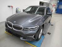 Pogled od napred levo