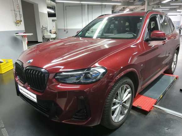 Вид спереди слева