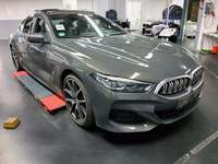 Вид спереди справа