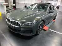 Pogled od napred levo