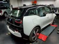 Pogled od pozadi desno