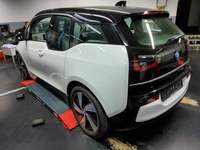 Pogled od pozadi levo