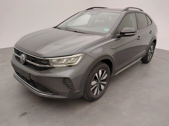 Вид спереди слева