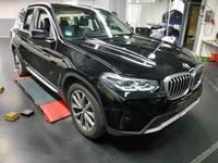 Pogled desno spredaj