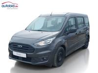 Skats no kreisās puses priekšā