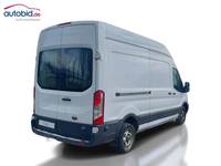 Vue de l’arrière droit