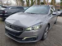 Вид спереди слева