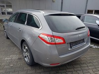 Вид сзади слева