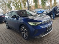 Вид спереди справа