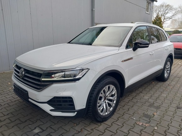 Вид спереди слева