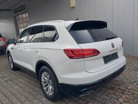 Вид сзади слева