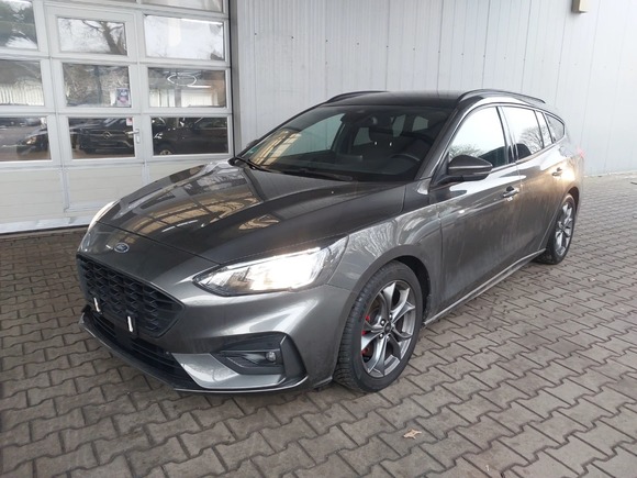 Вид спереди слева