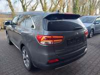 Вид сзади слева