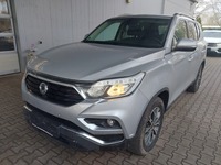 Вид спереди слева