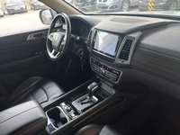 Вид на салон