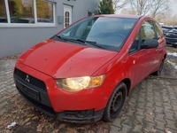 Вид спереди слева