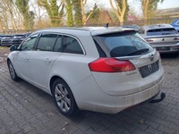 Вид сзади слева