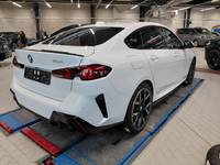 Aanzicht achter rechts