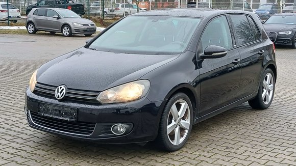 Pogled od napred levo