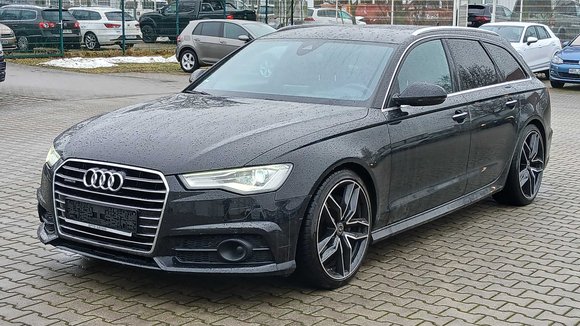 Pogled od napred levo