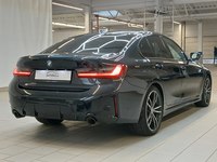 Pogled od pozadi desno