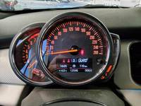 Pohled na přístrojovou desku