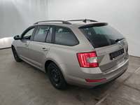 Pogled od pozadi levo