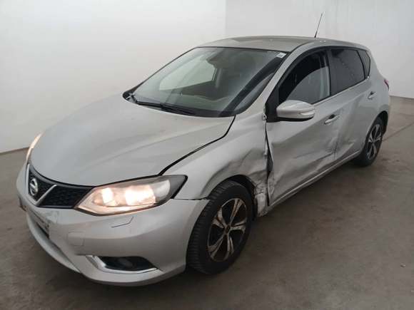 Pogled od napred levo