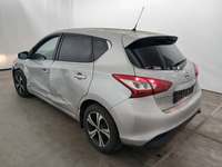 Pogled od pozadi levo