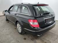 Pogled od pozadi levo