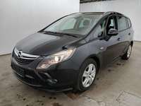 Pogled od napred levo