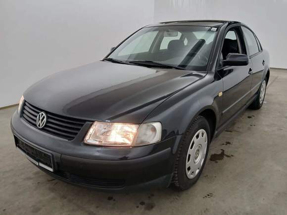 Pogled od napred levo