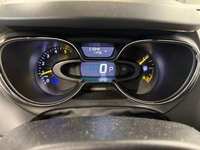 Pohled na přístrojovou desku